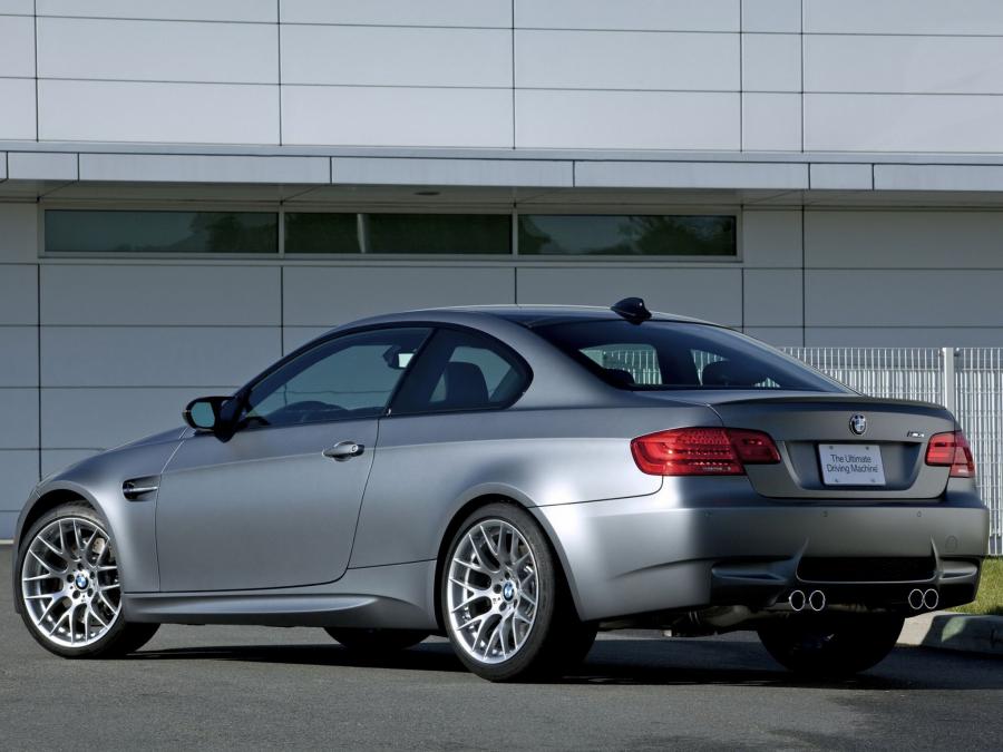  BMW M3 Coupe Frozen Gray Edition 2011 года  (фото 3 из 13)